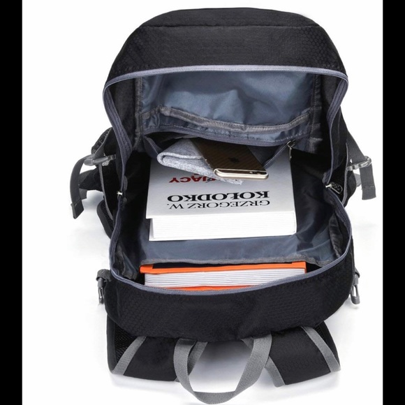 NEEKFOX Lightweight Travel Hiking Backpack - Picture 3 of 8